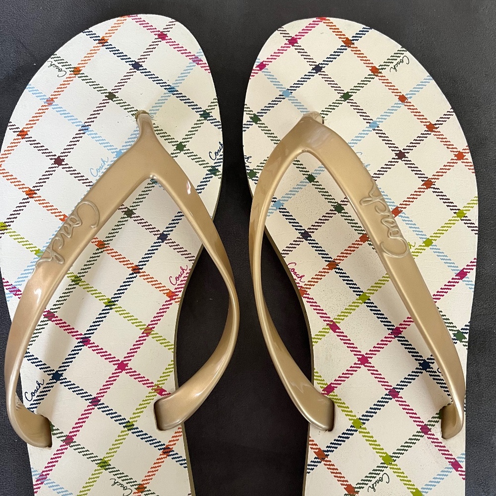Coach flip flops size 9B